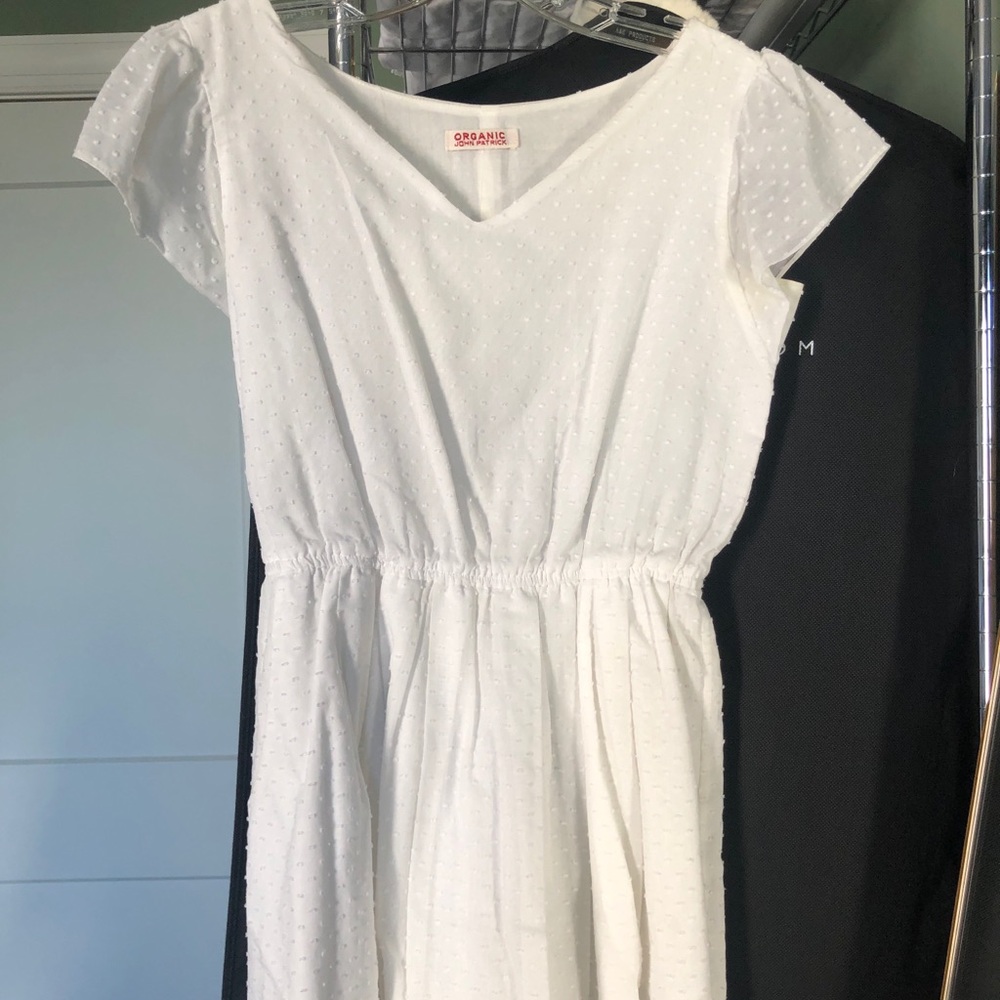 Perfect for summer. White dress. Size xS.